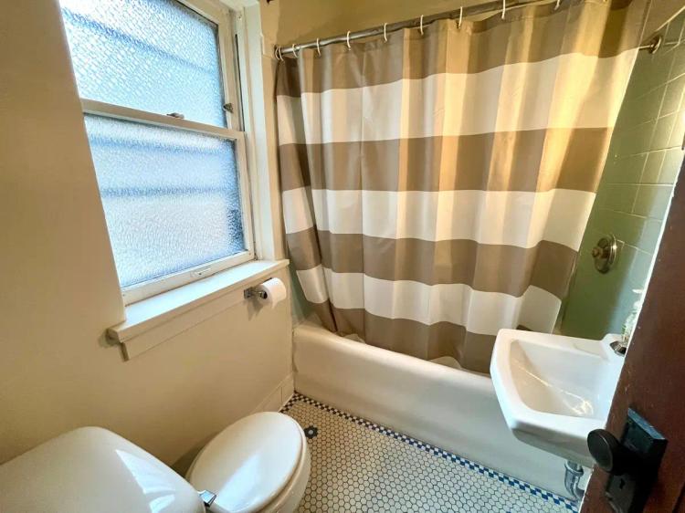 undefined apartments for rent - image - large (4).jpeg