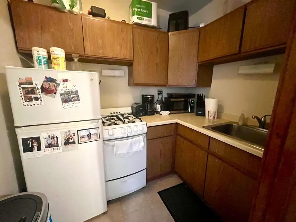 4474 N Oakland Ave - Apartment - 14