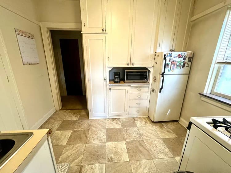 undefined apartments for rent - image - large (5).jpeg