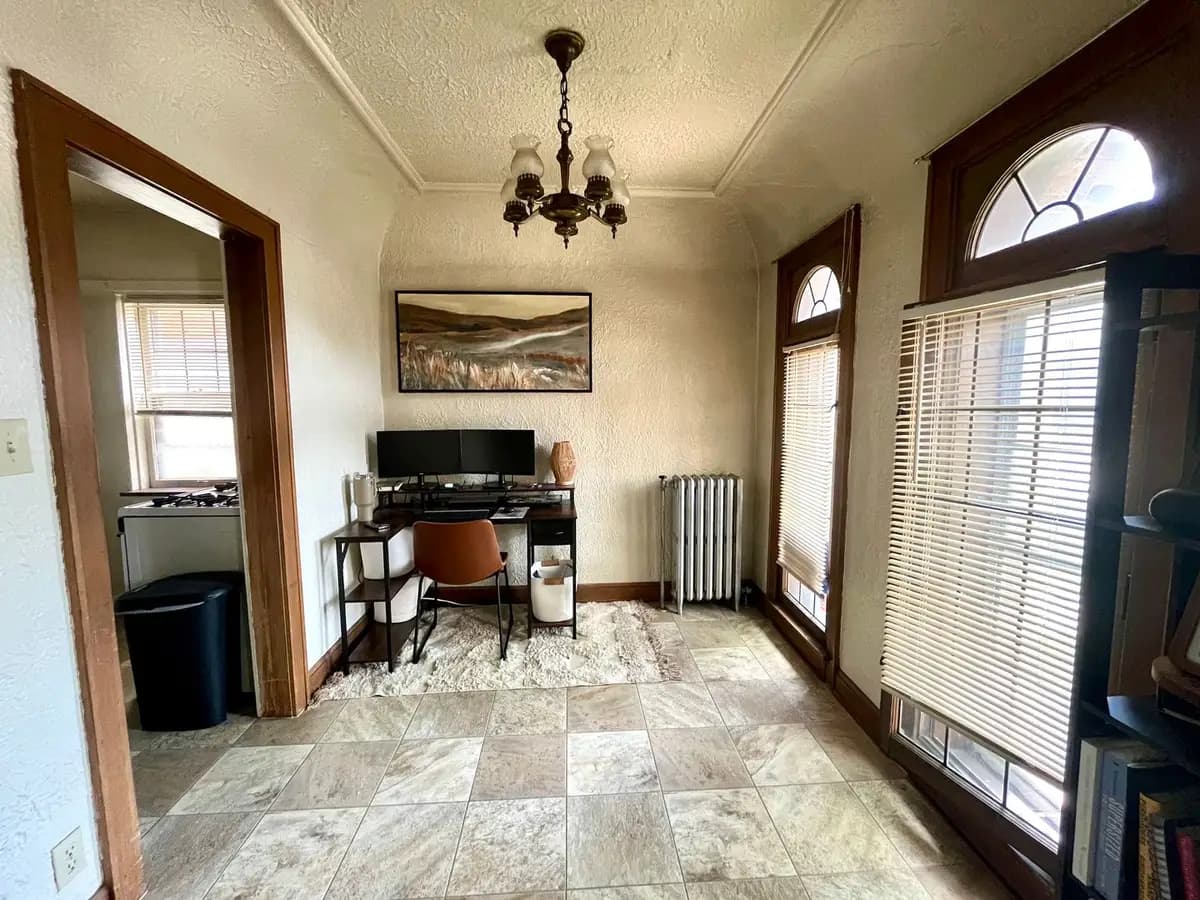 undefined apartments for rent - image - large (6).jpeg - 1
