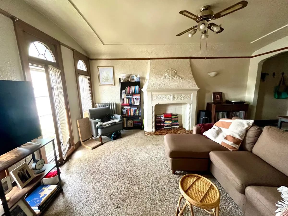 4474 N Oakland Ave - Apartment - 18