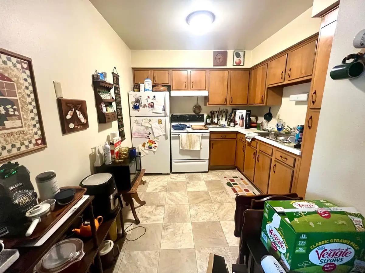 undefined apartments for rent - image - large (17).jpeg - 2