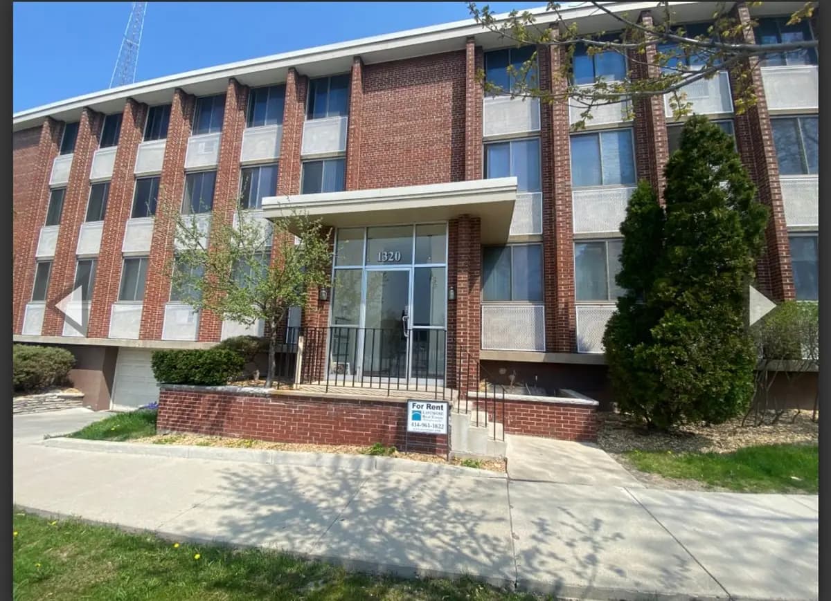 undefined apartments for rent - image - large (18).jpeg - 1