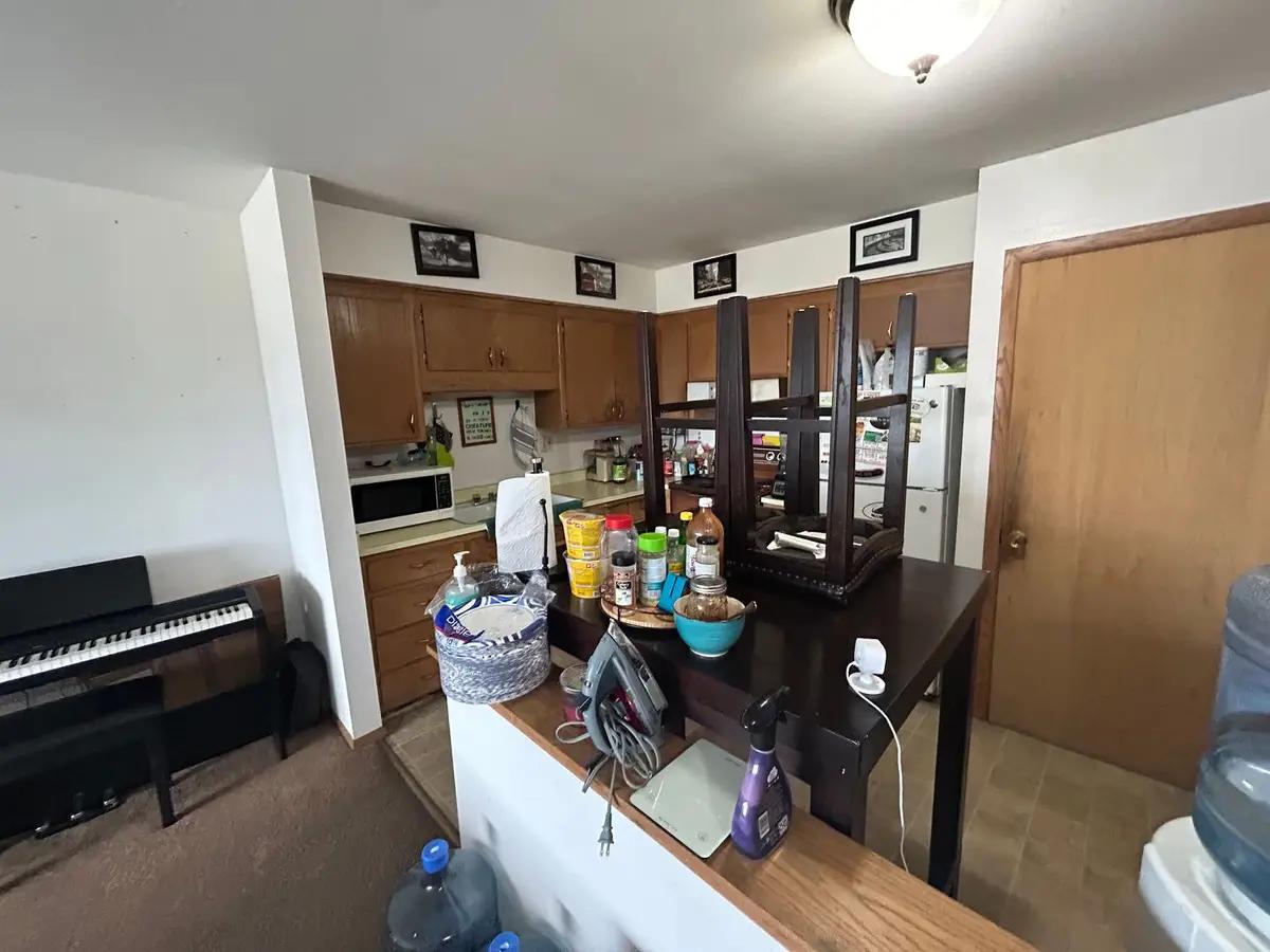 undefined apartments for rent - image - large (28).jpeg - 3