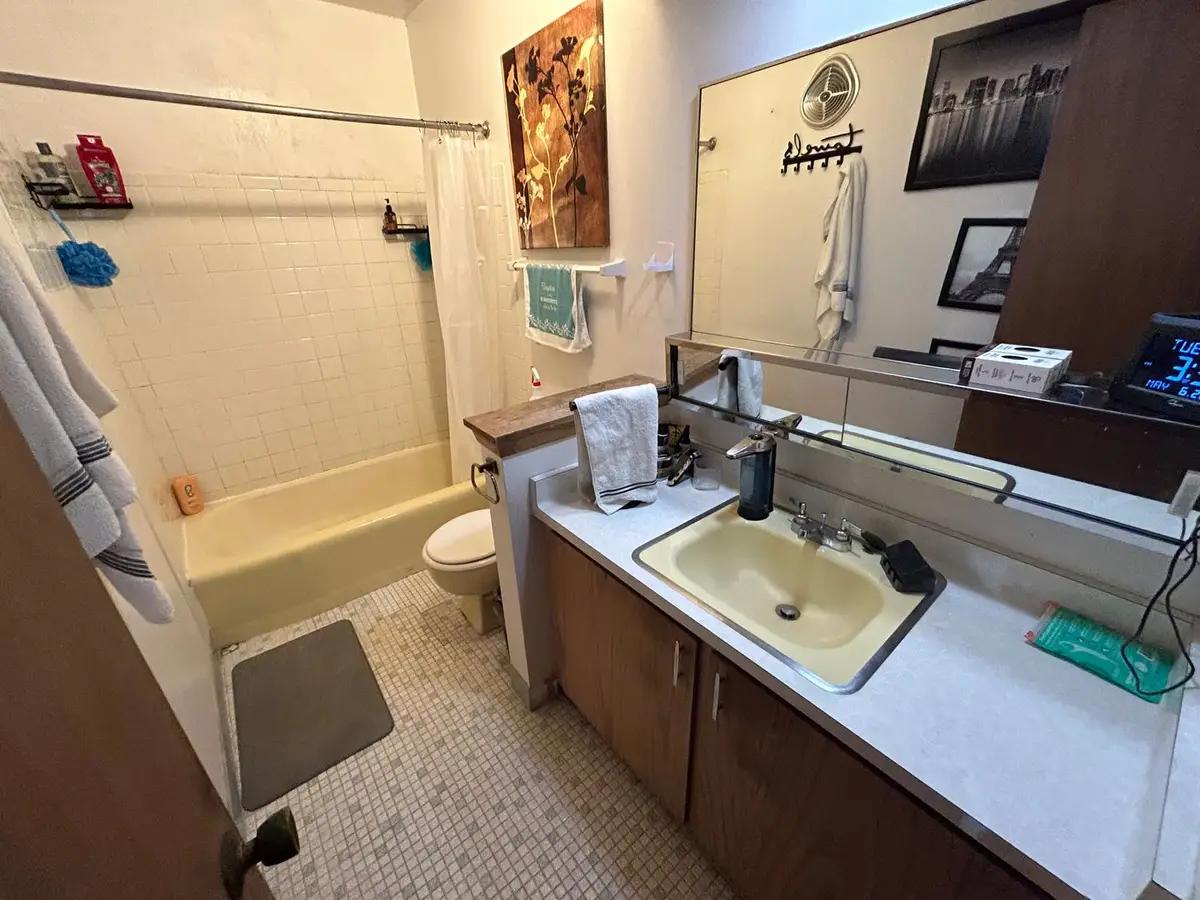 undefined apartments for rent - image - large (33).jpeg - 0