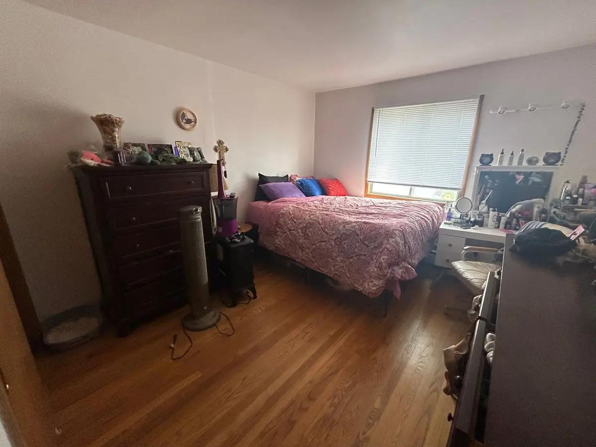 undefined apartments for rent - image - large (55).jpeg - 2