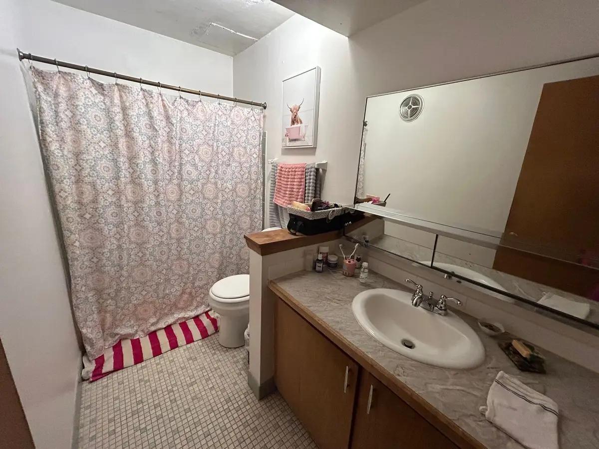 undefined apartments for rent - image - large (7).jpeg - 2
