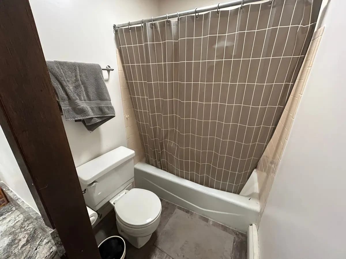 undefined apartments for rent - image - large (29).jpeg - 1