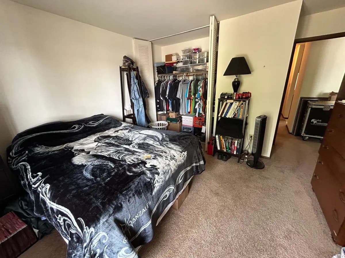 undefined apartments for rent - image - large (6).jpeg - 2