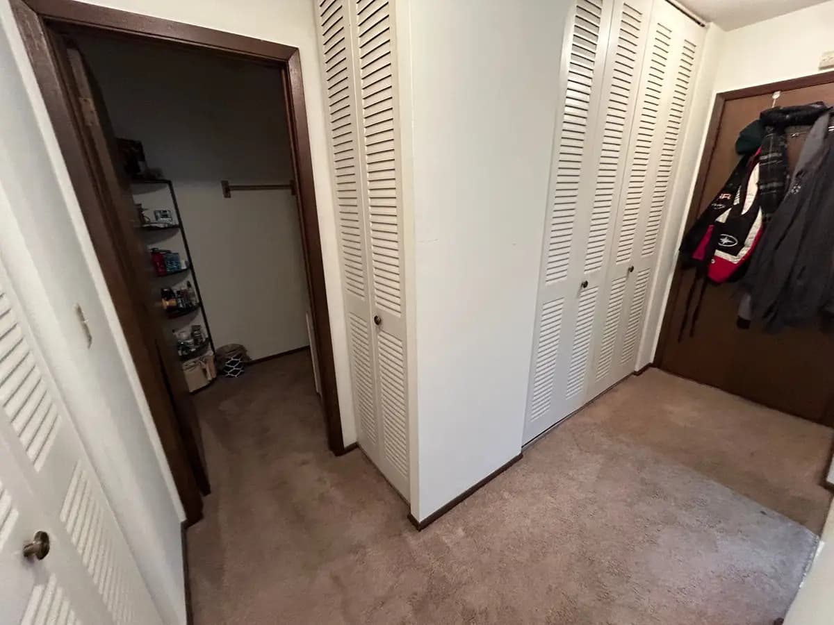 undefined apartments for rent - image - large (8).jpeg - 2