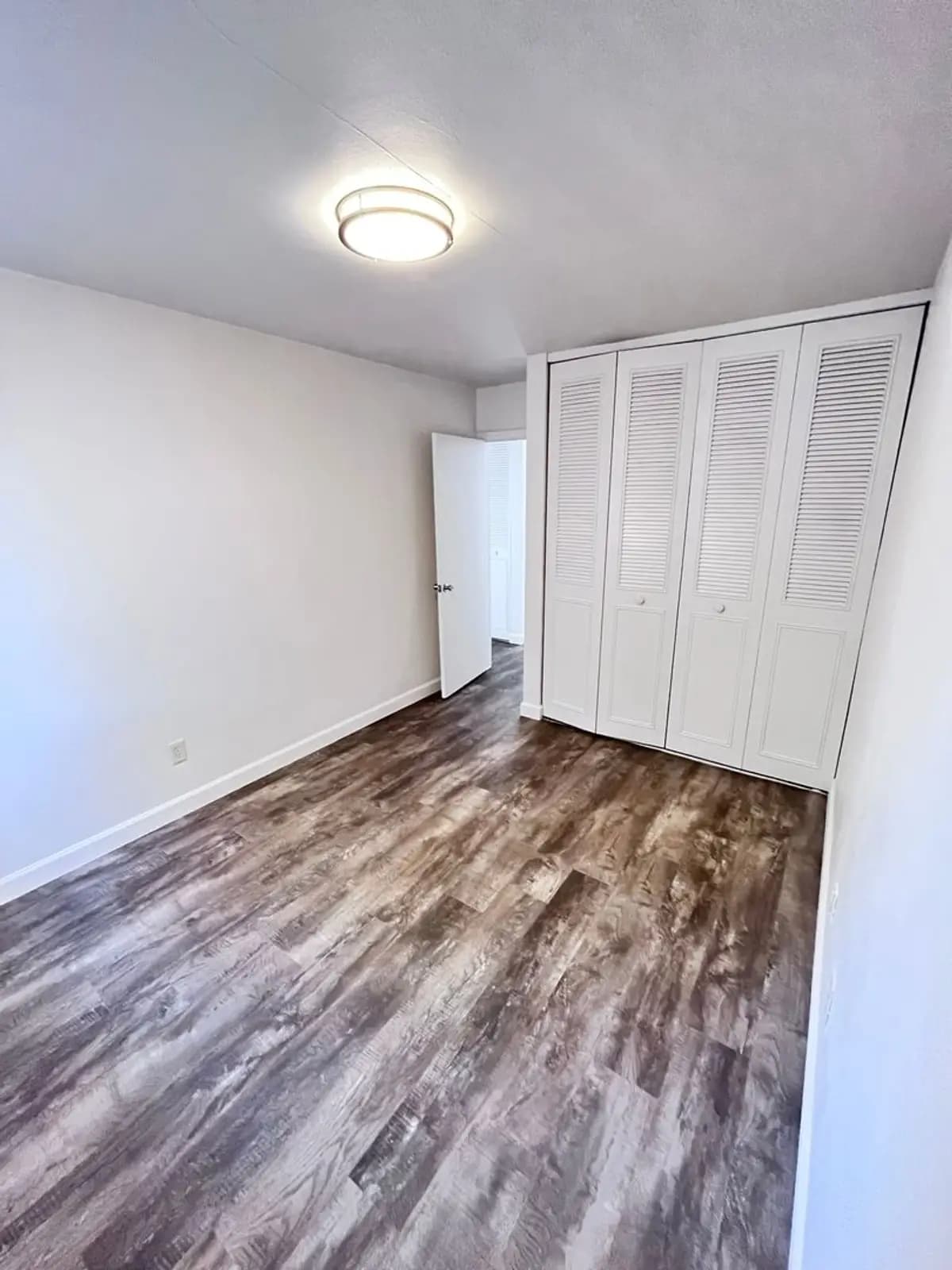 undefined apartments for rent - image - large (11).jpeg - 2