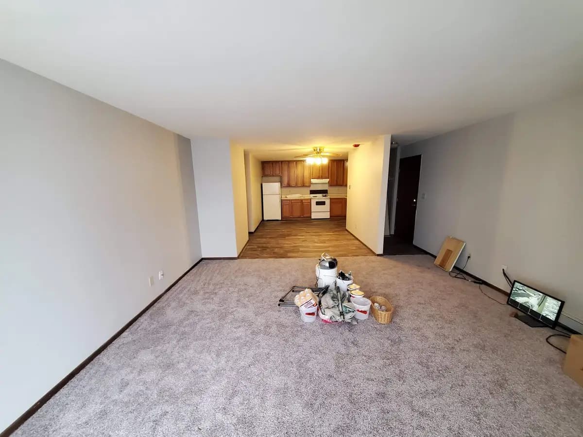 433 S. Hawley Rd - Apartment - 3