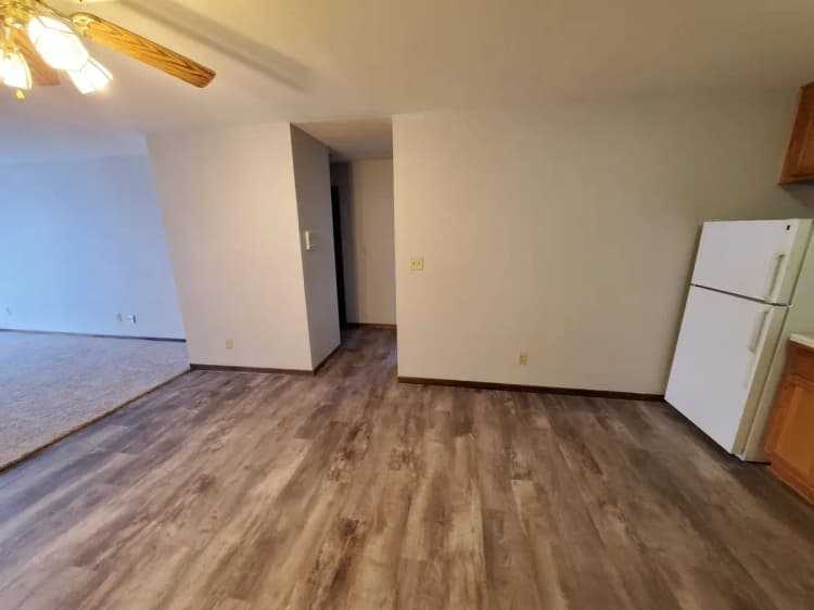 undefined apartments for rent - image - large (4).jpg