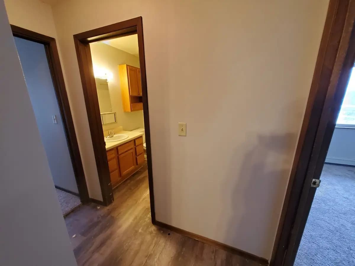 433 S. Hawley Rd - Apartment - 11