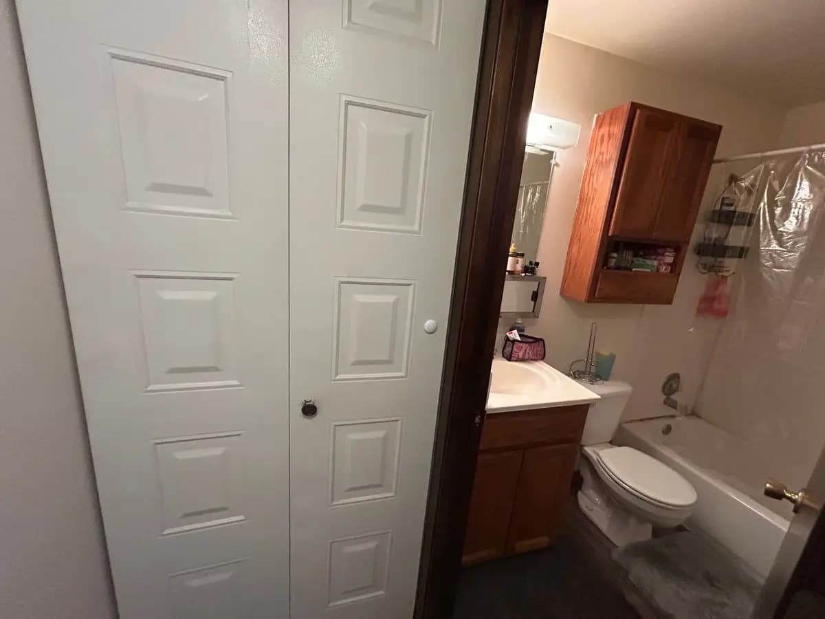 undefined apartments for rent - image - large (9).jpeg - 0