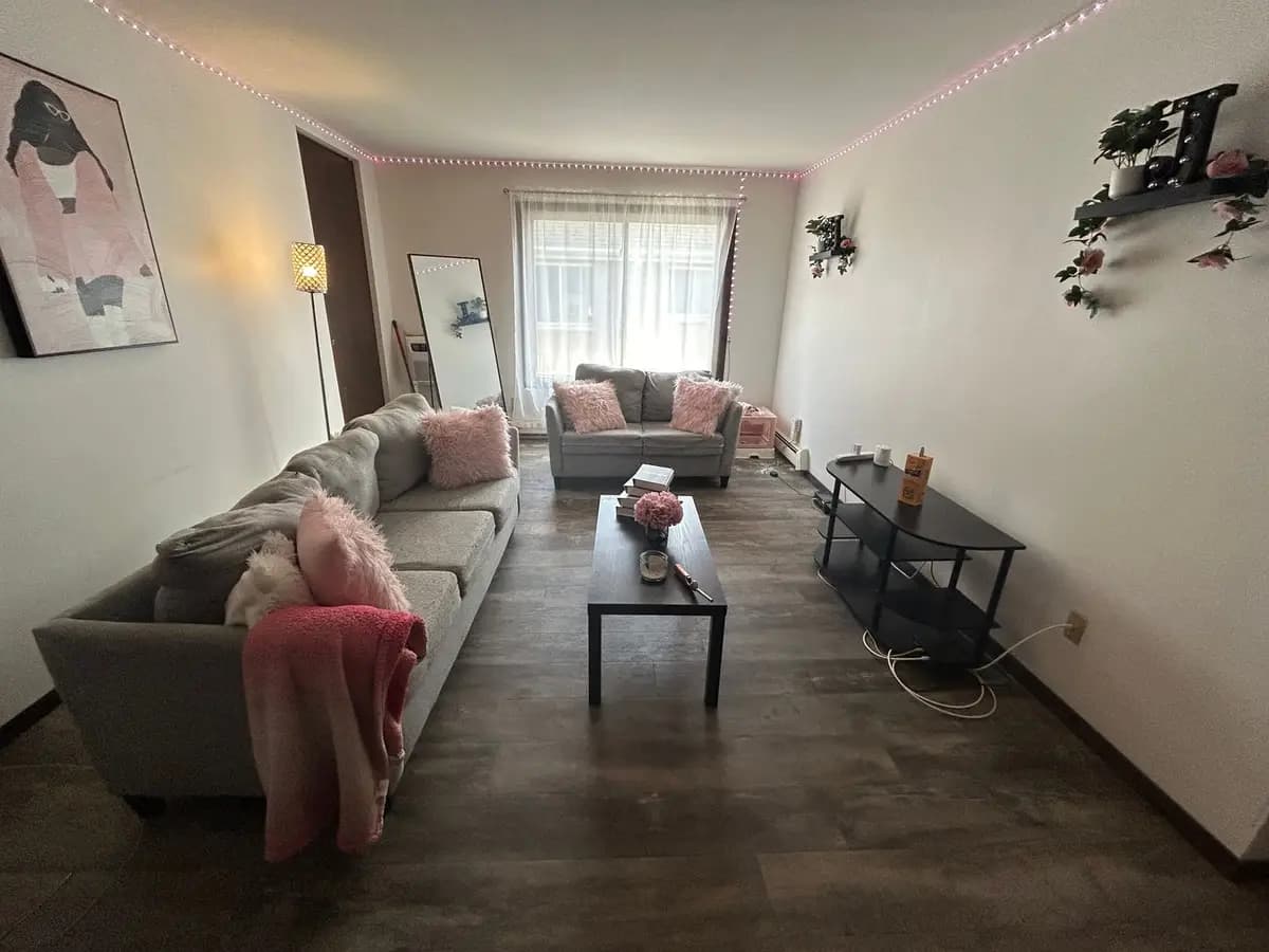 undefined apartments for rent - image - large (5).jpeg - 3