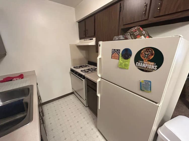 undefined apartments for rent - image - large (13).jpeg