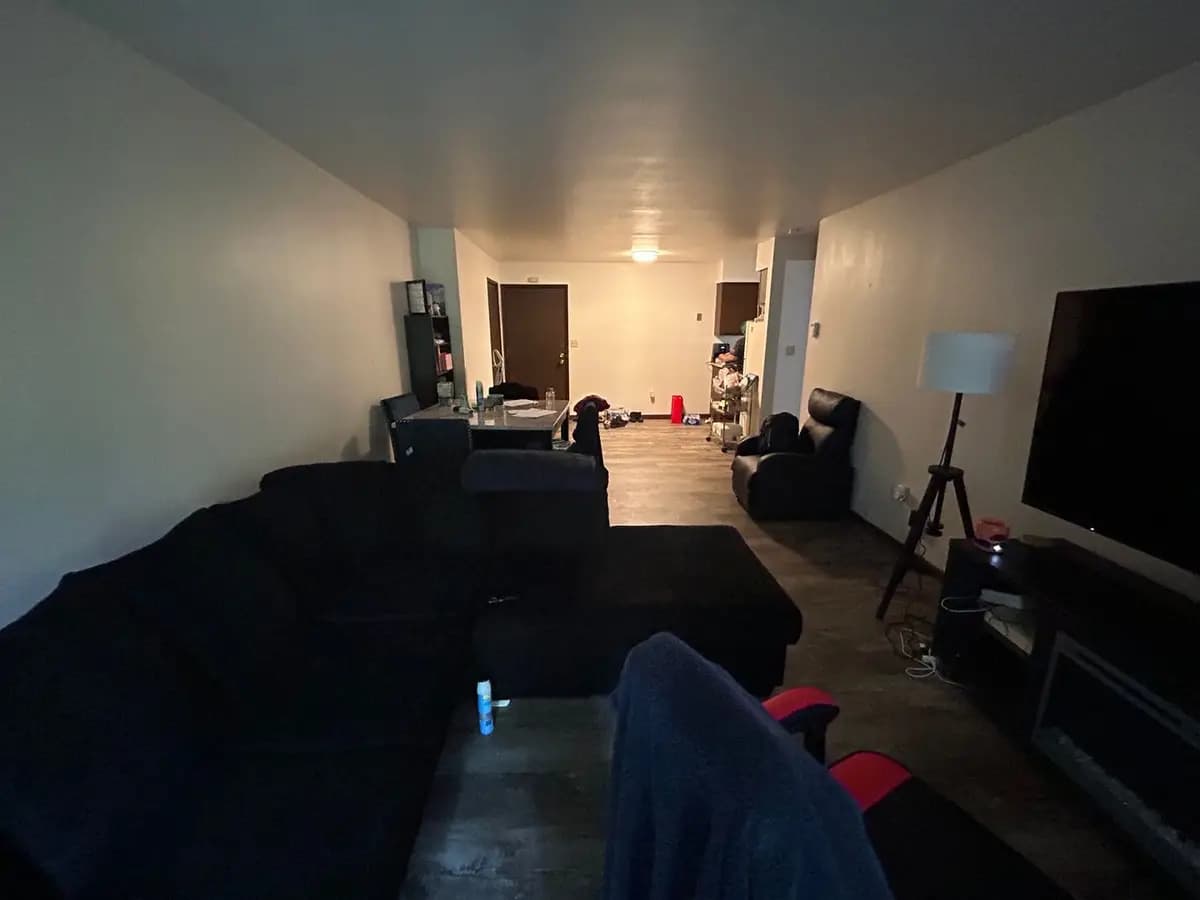 undefined apartments for rent - image - large (4).jpeg - 3