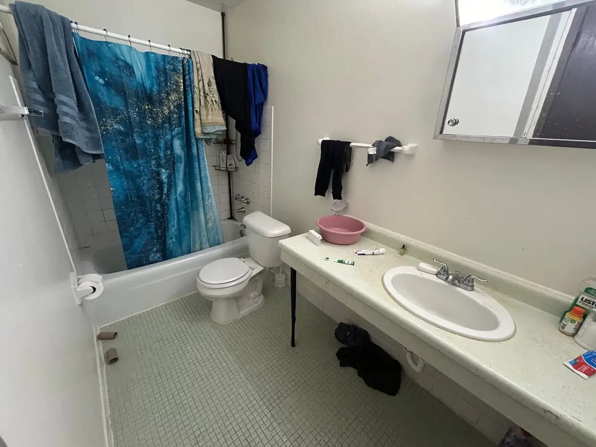 undefined apartments for rent - image - large (13).jpeg - 0