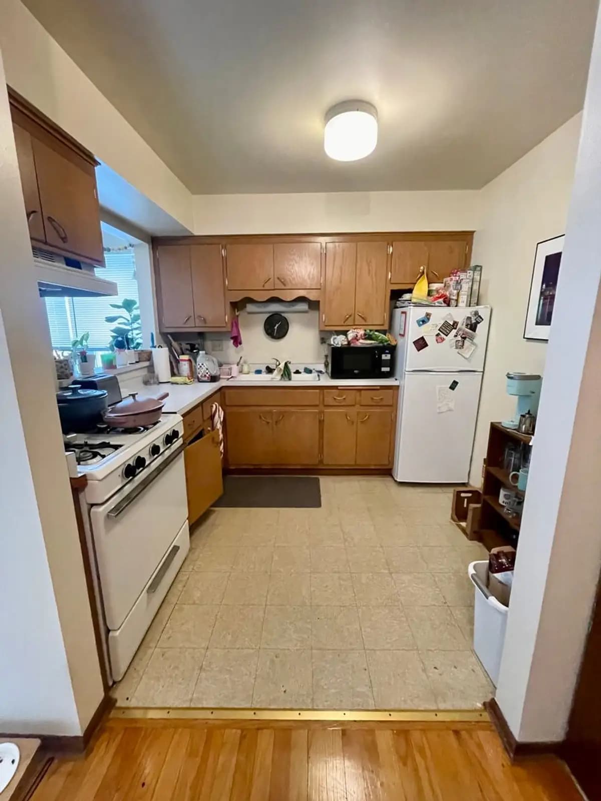 undefined apartments for rent - image - large (3).jpeg - 2