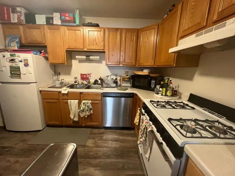 undefined apartments for rent - image - large (10).jpeg