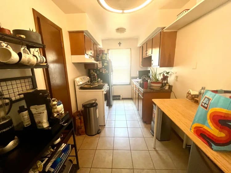 undefined apartments for rent - image - large (10).jpeg