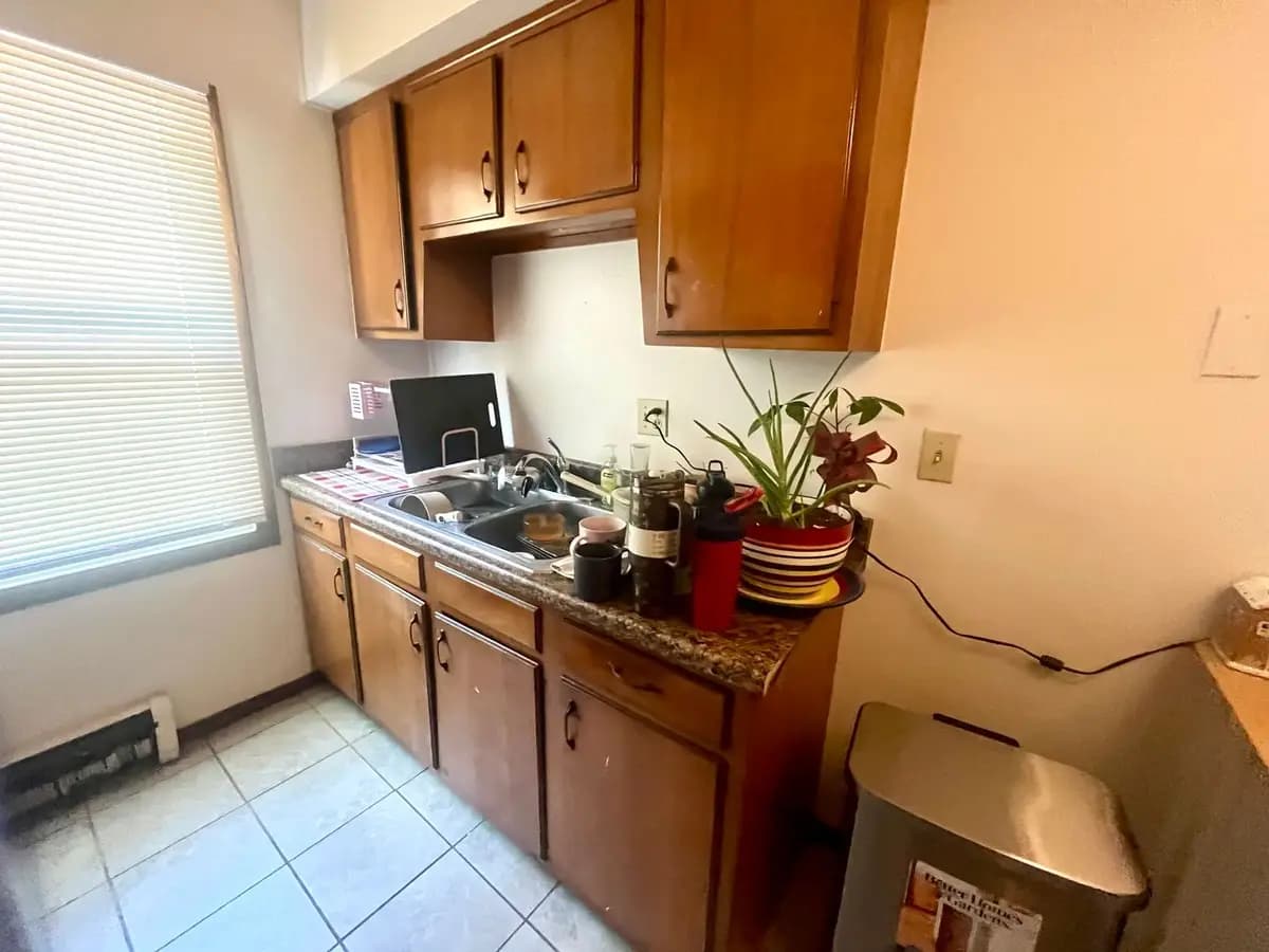 undefined apartments for rent - image - large (11).jpeg - 3