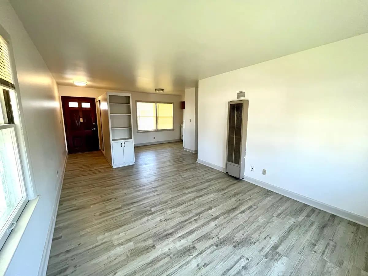 undefined apartments for rent - image - large (1).jpeg - 1