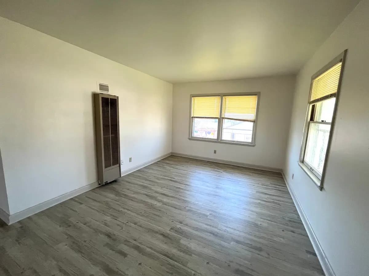 undefined apartments for rent - image - large (2).jpeg - 0