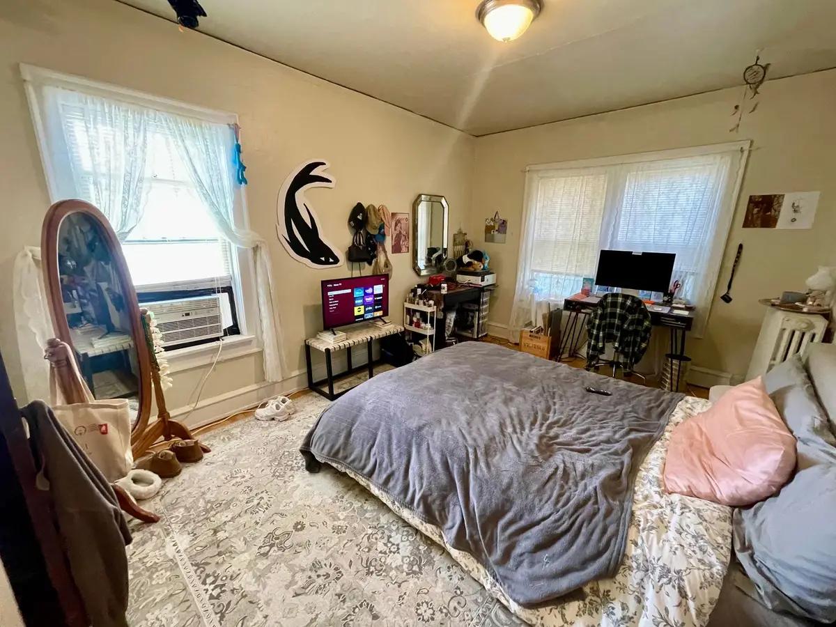 undefined apartments for rent - image - large (25).jpeg - 1