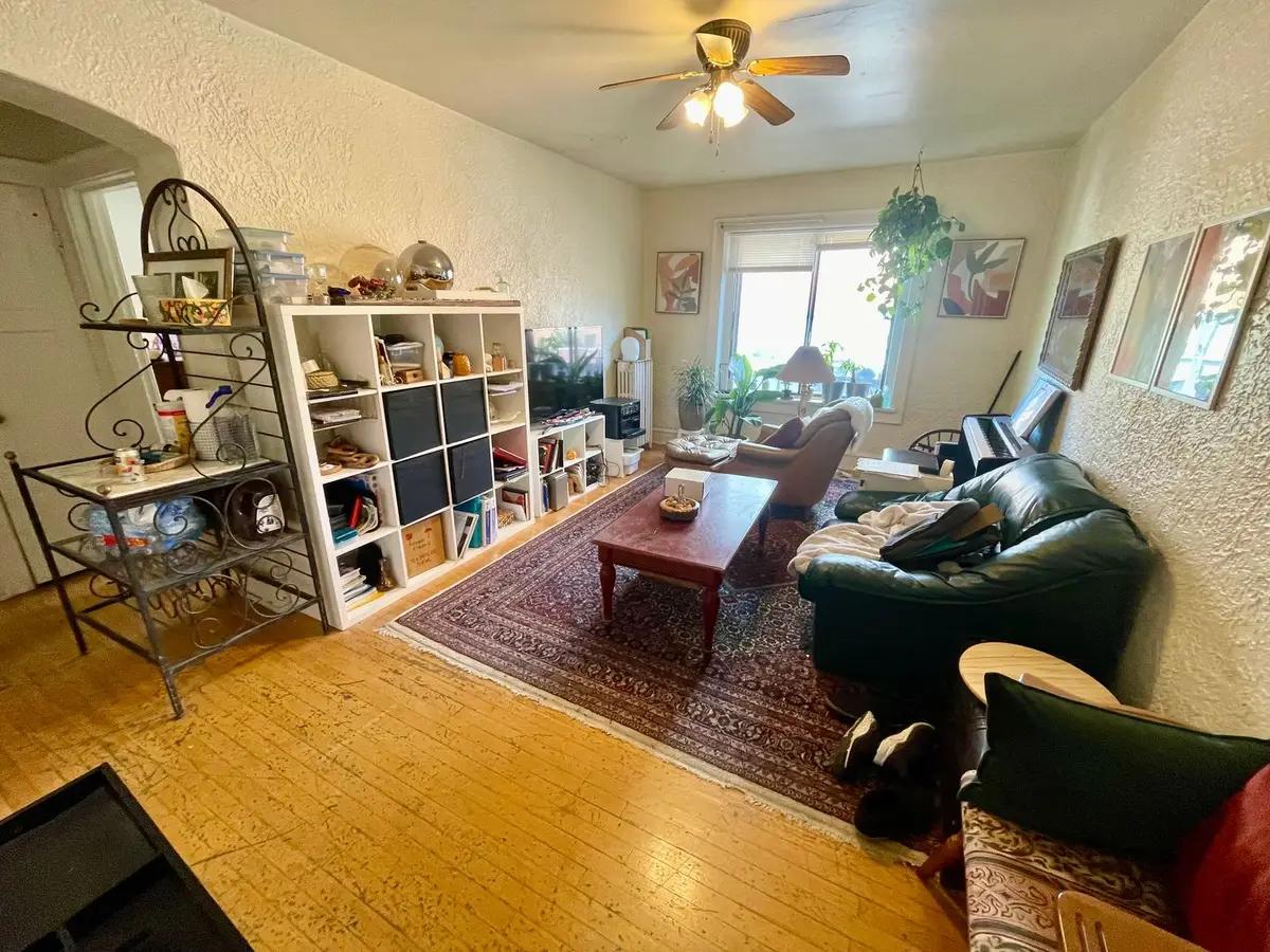 undefined apartments for rent - image - large (35).jpeg - 3