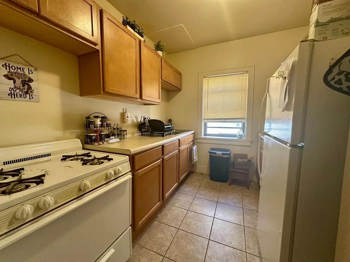 undefined apartments for rent - image - large.jpeg - 1