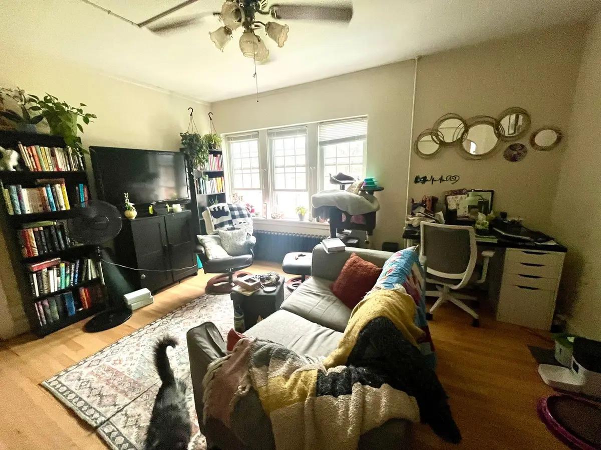 undefined apartments for rent - image - large.jpeg - 3