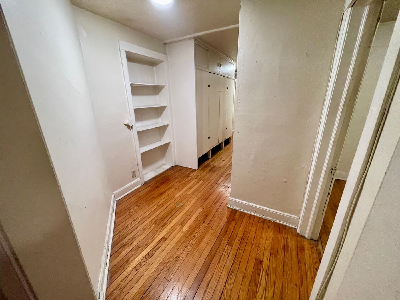 undefined apartments for rent - image - large (3).jpeg - 2