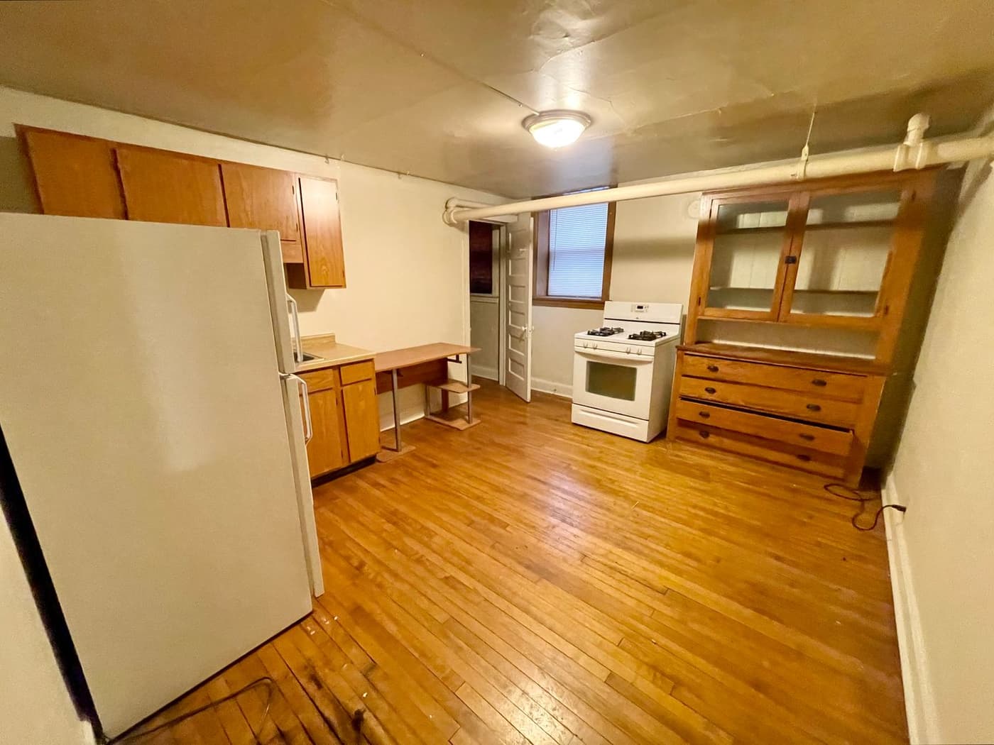 undefined apartments for rent - image - large (5).jpeg - 0