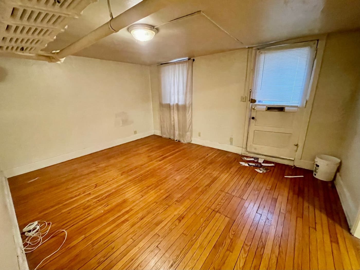 undefined apartments for rent - image - large.jpeg - 1