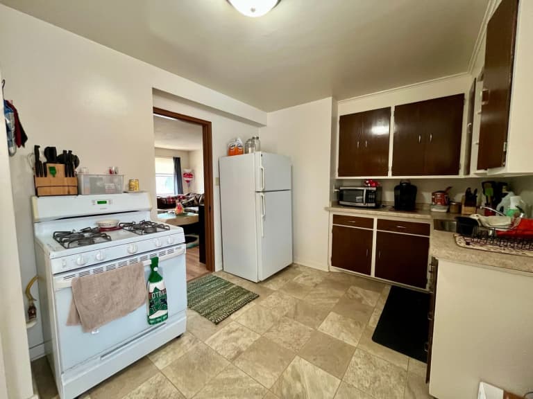 undefined apartments for rent - image - large (15).jpeg
