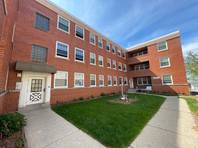 undefined apartments for rent - image - large (33).jpeg