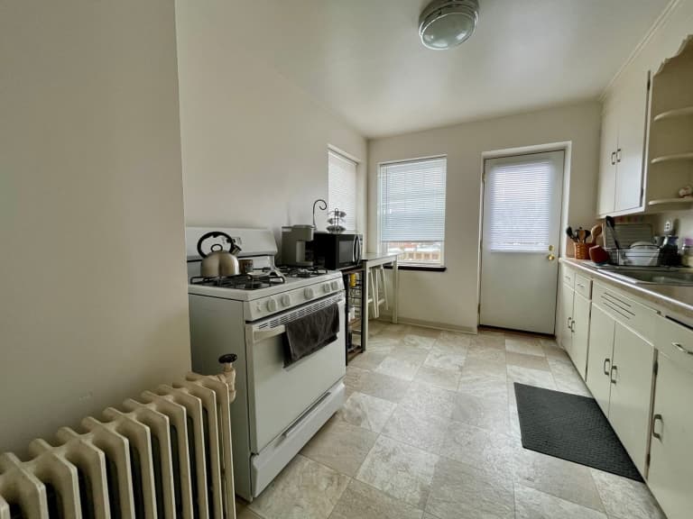undefined apartments for rent - image - large (36).jpeg