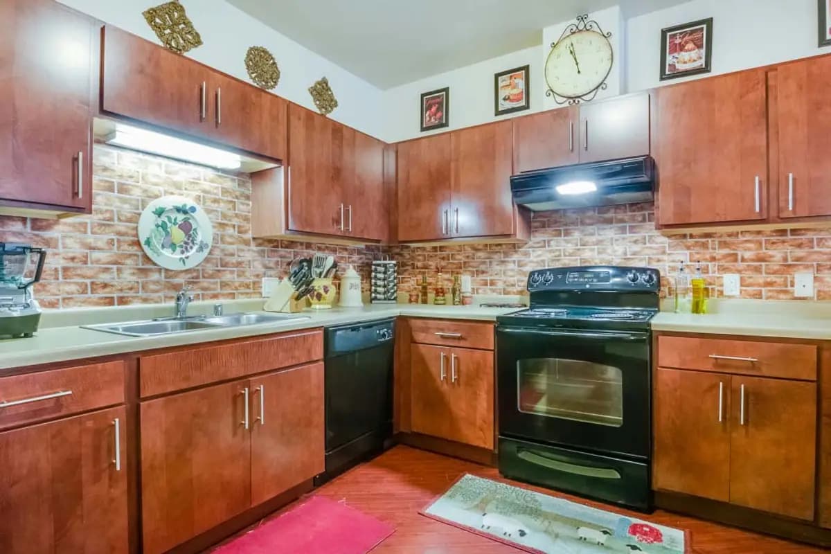 Mitchell Street Market Lofts - Apartment - 12