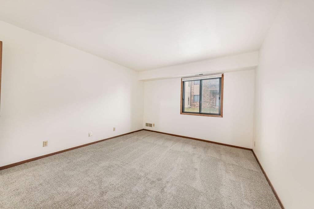 Atrium Apartments - Apartment - 3