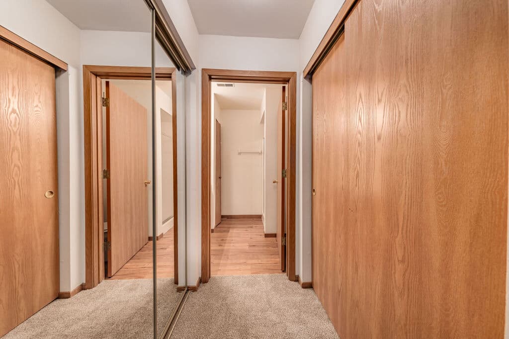 Atrium Apartments - Apartment - 6