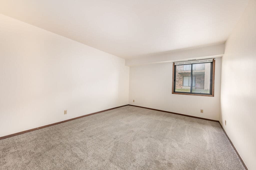 Atrium Apartments - Apartment - 11