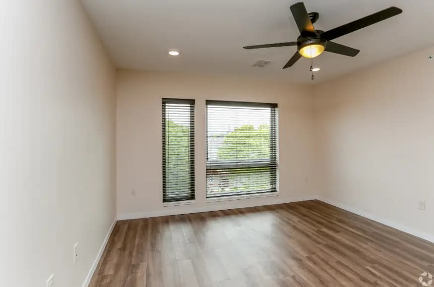 Seven04 Place Apartments - Apartment - 3