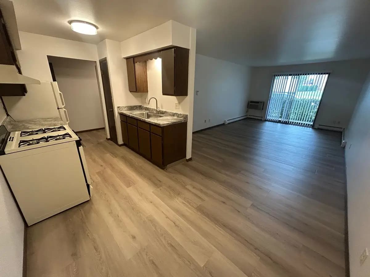 undefined apartments for rent - image - large (5).jpeg - 3