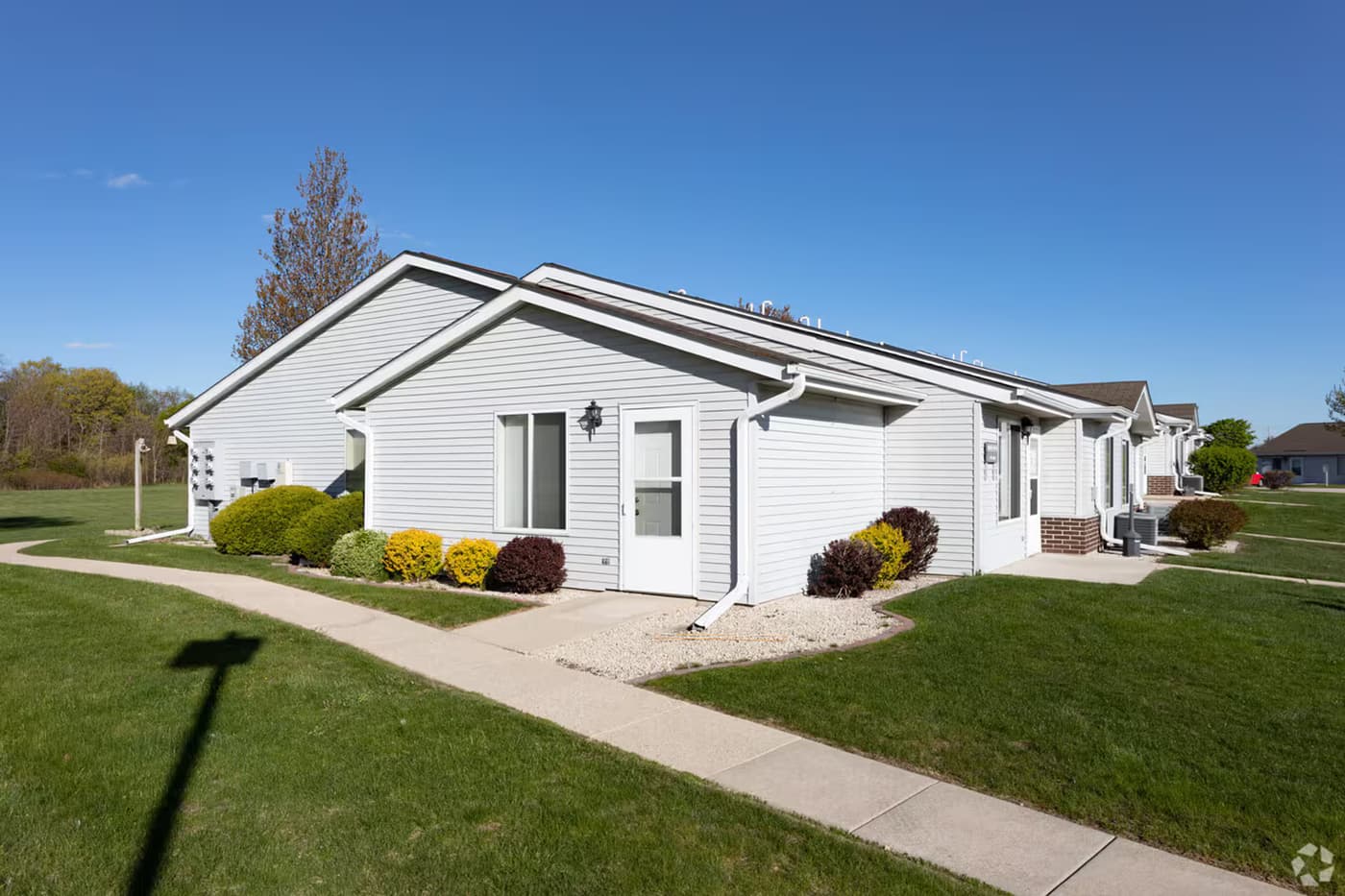 undefined apartments for rent - image - original.jpg_49.avif - 3