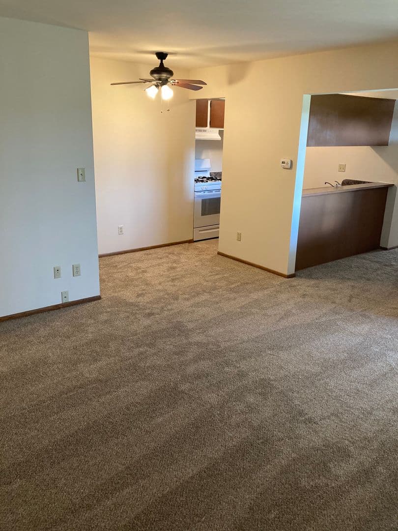 undefined apartments for rent - image - large.jpg_14.jpeg - 2