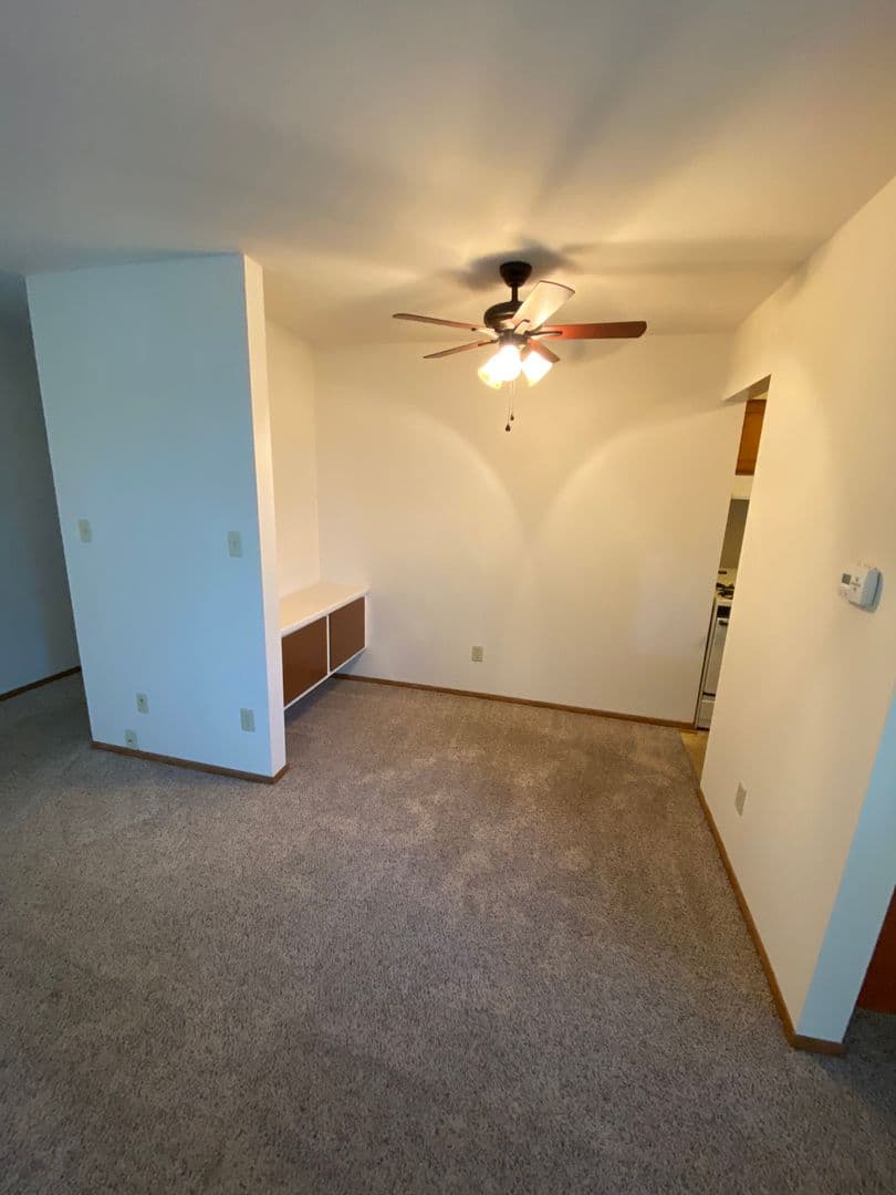 undefined apartments for rent - image - large.jpg_4.jpeg - 0