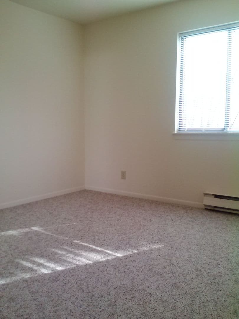 undefined apartments for rent - image - large (9).jpg - 0