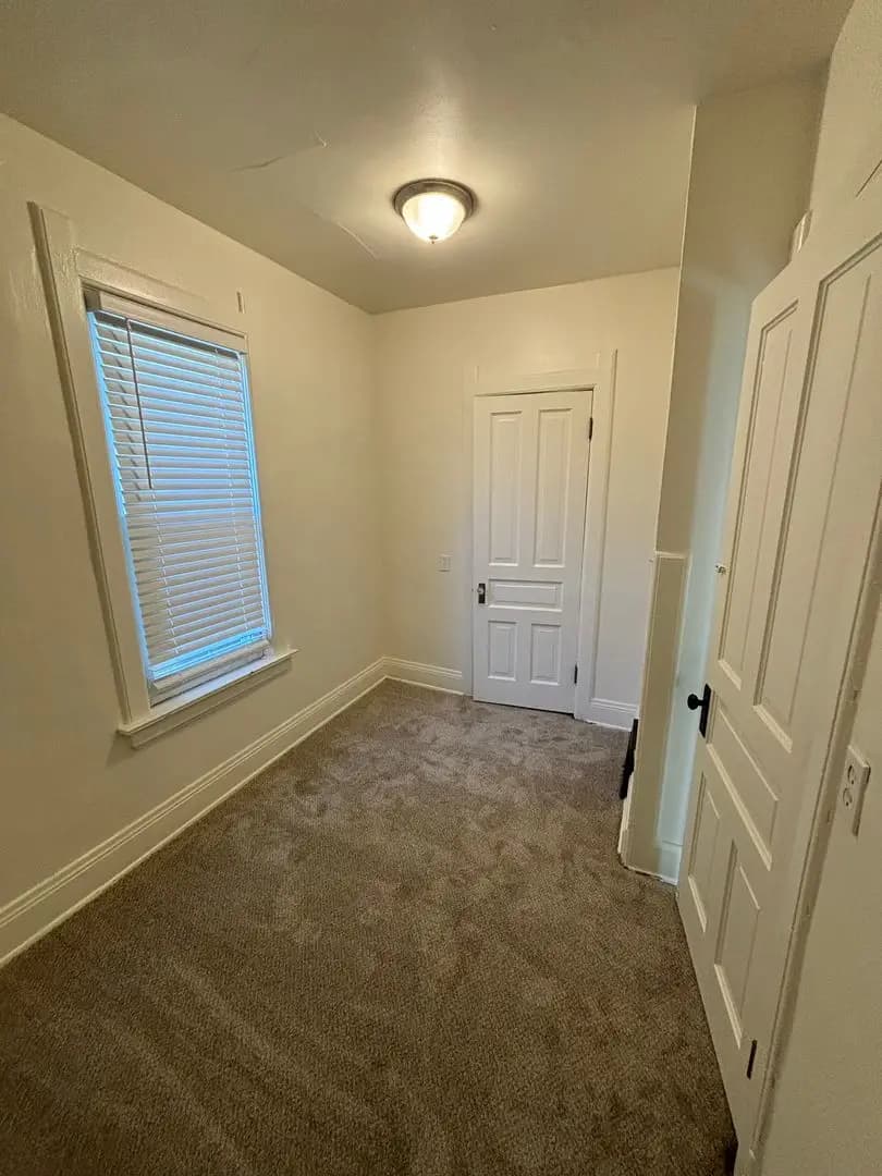 2229 N 40th St - Apartment - 20